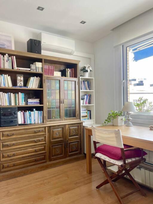 Moderno Y Amplio Apartamento En El Centro De โรเซส ภายนอก รูปภาพ